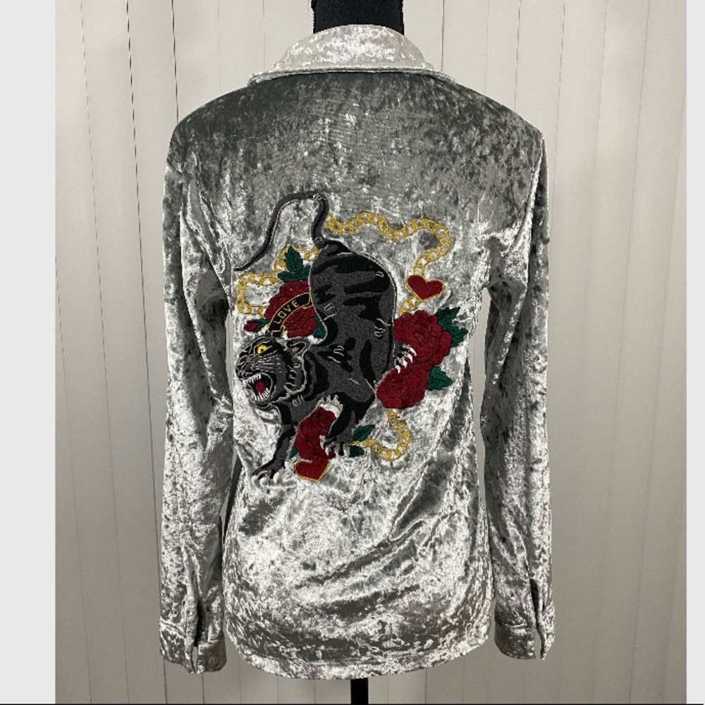 JADED LONDON Crushed Velvet Button Down Shirt Blouse Embroidered Panther Silver - Picture 7 of 14